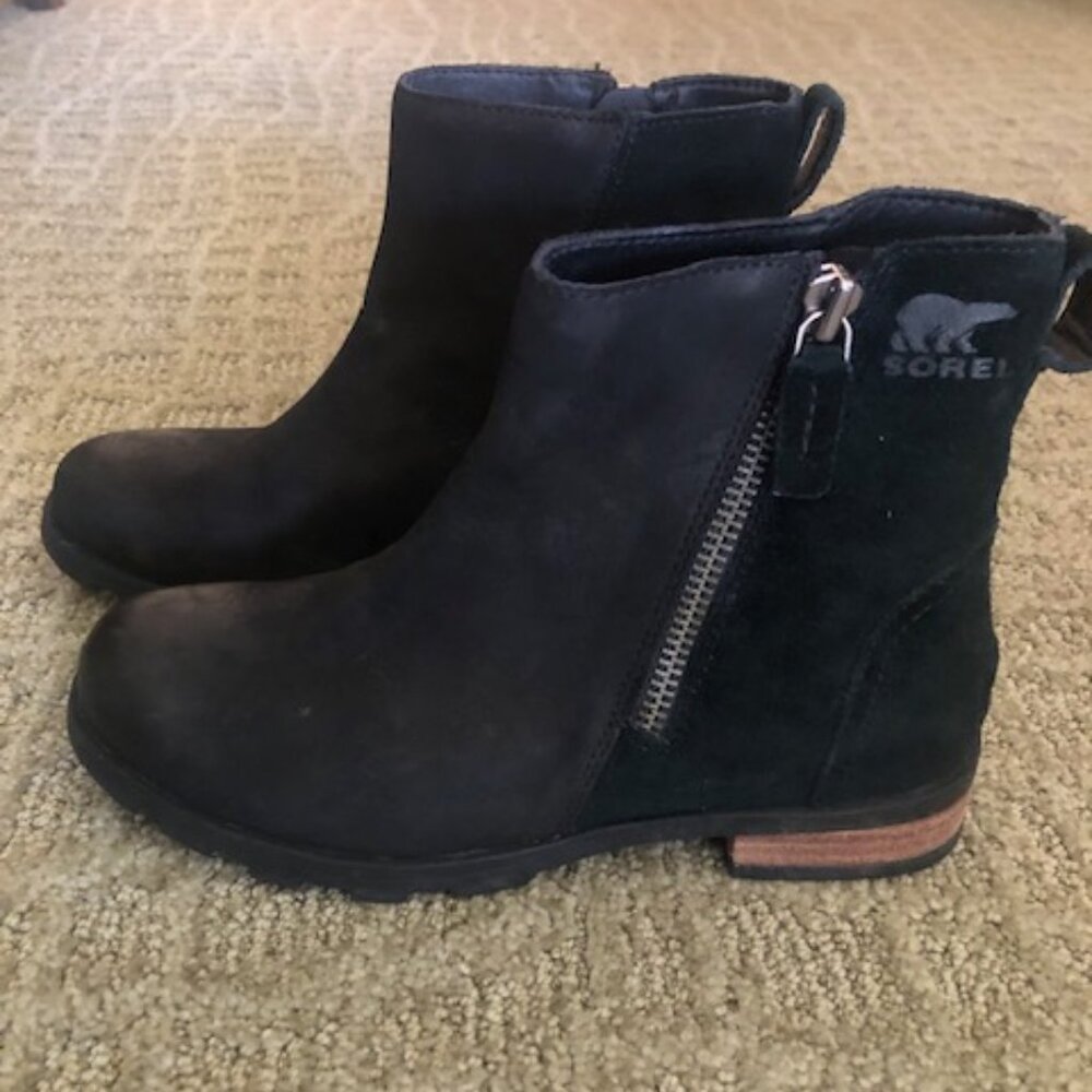 Sorel Emerlie Black Boots Size 6
